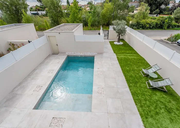 Climatisée Avec Piscine Et Stationnements * Vendargues